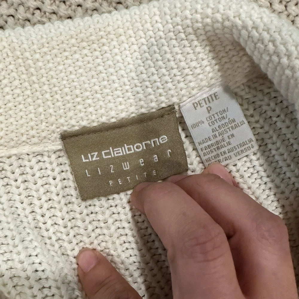 Liz claiborne Women's Cream Cable Knit Sweater